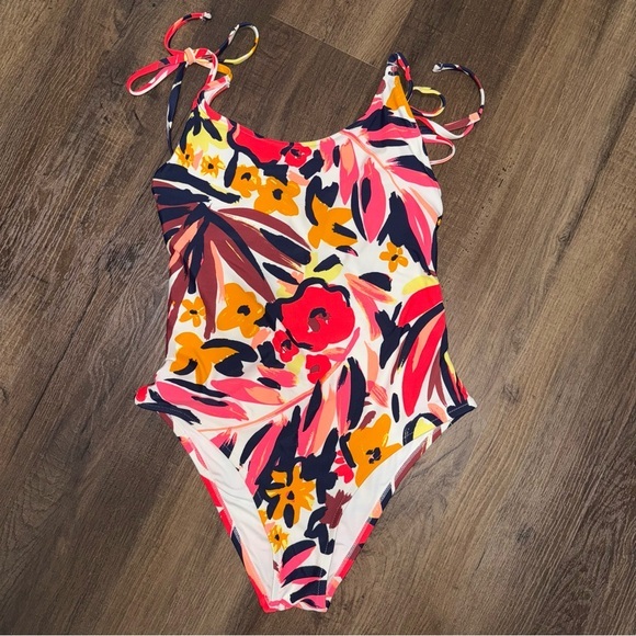 aerie Other - American Eagle Aerie Like New Floral Warm Tone One Piece Swimsuit